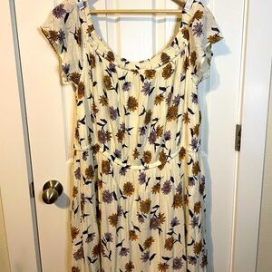 NWOT Old Navy off white floral dress w/ elasticized waist/collar sz XXL